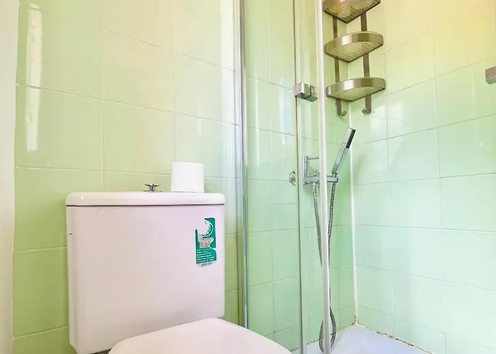 Tram 28 Cozy In Alfama