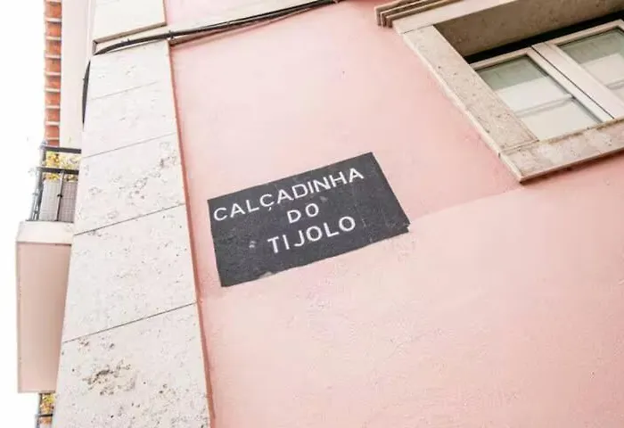 Tram 28 Cozy In Alfama *